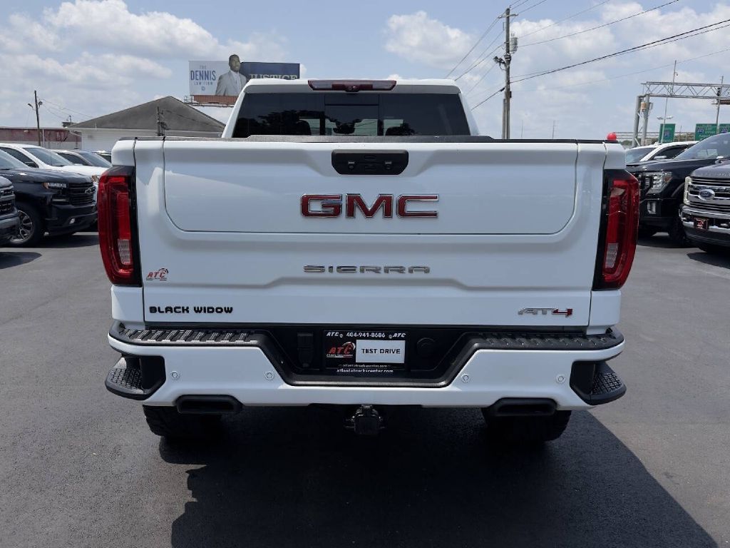 Photo 7 of this GMC SIERRA