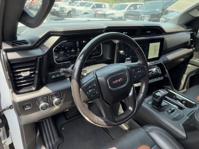 Photo 13 of this GMC SIERRA