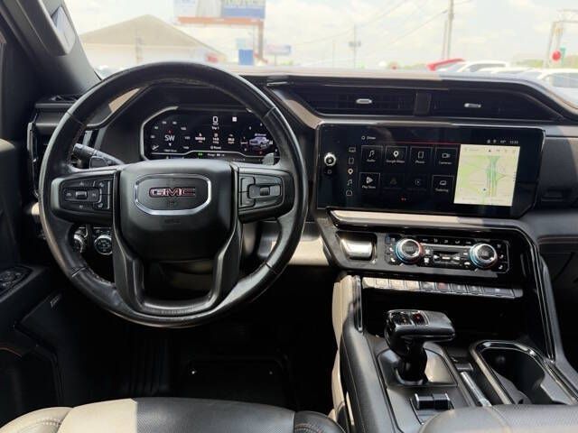Photo 15 of this GMC SIERRA