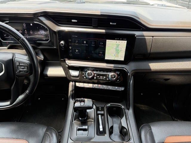 Photo 16 of this GMC SIERRA