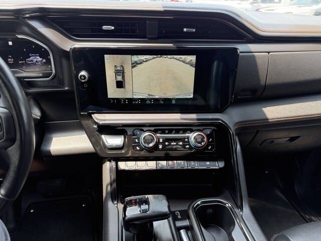Photo 17 of this GMC SIERRA