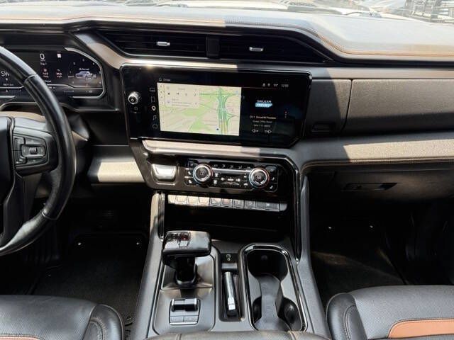 Photo 18 of this GMC SIERRA
