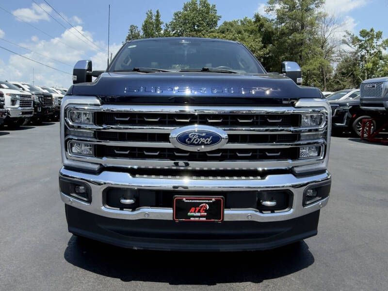 Photo 2 of this FORD F250 KING RANCH