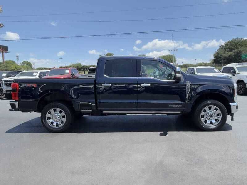 Photo 5 of this FORD F250 KING RANCH