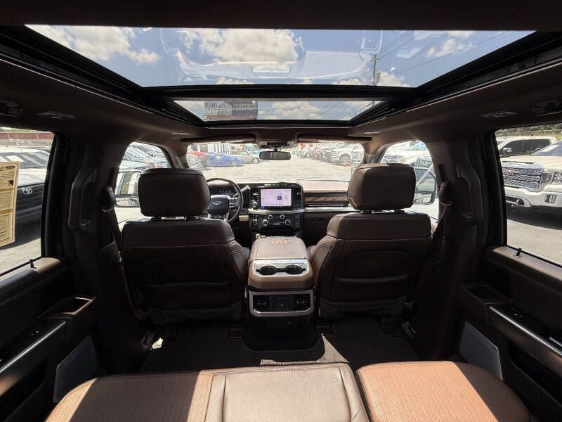Photo 20 of this FORD F250 KING RANCH
