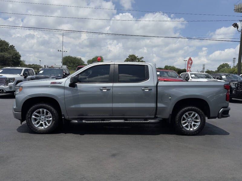 Photo 3 of this CHEVROLET SILVERADO 1500