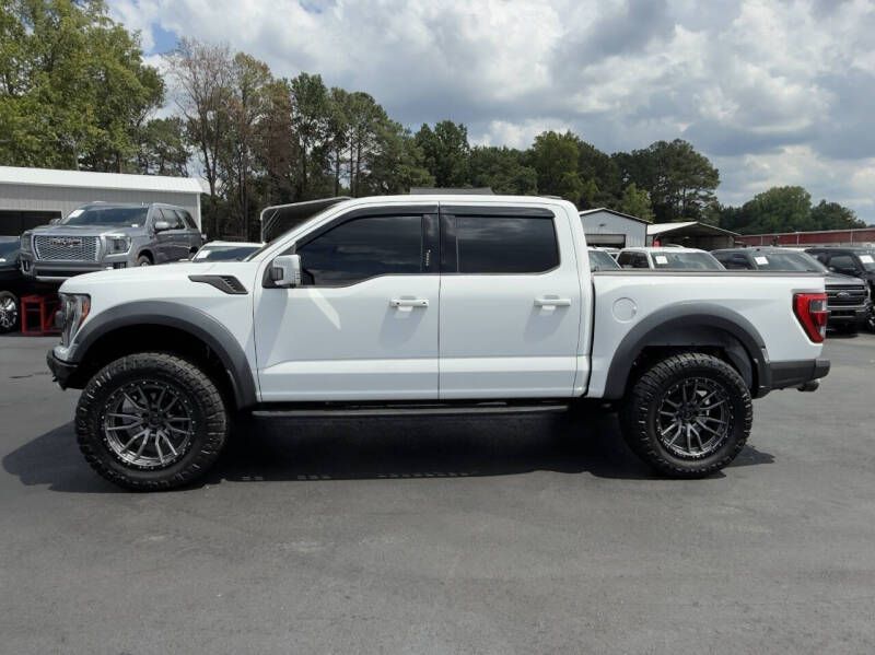 Photo 3 of this FORD F150 RAPTOR