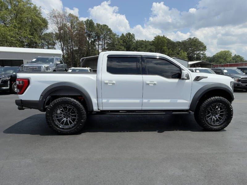 Photo 4 of this FORD F150 RAPTOR