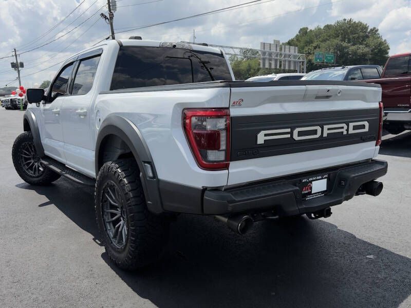 Photo 5 of this FORD F150 RAPTOR