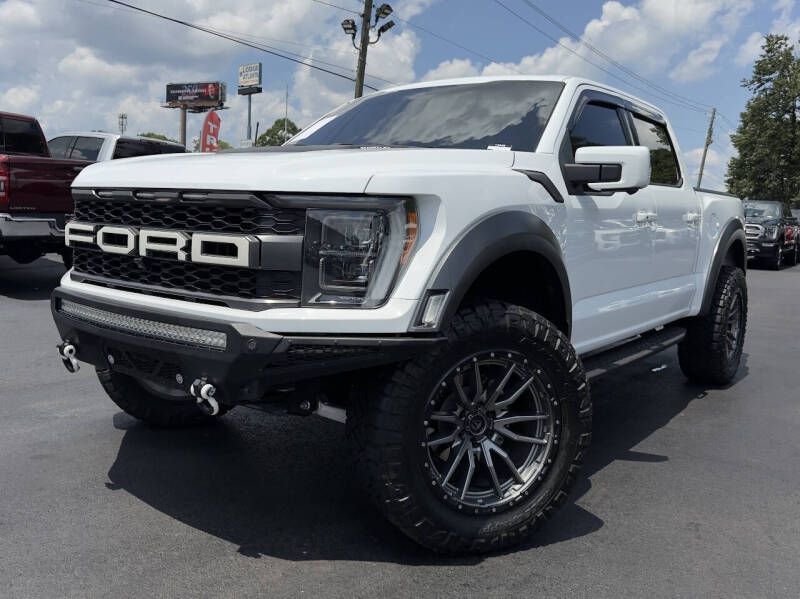 Photo 7 of this FORD F150 RAPTOR