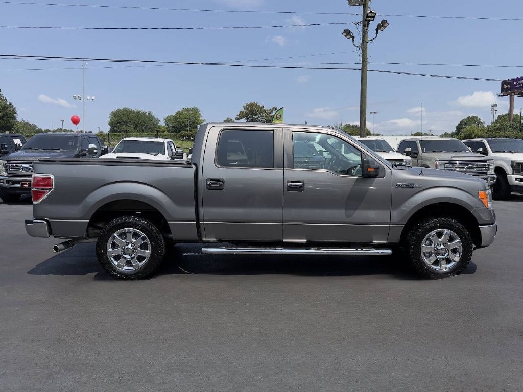 Photo 5 of this FORD F150 XLT