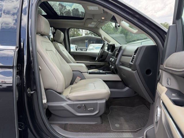 Photo 14 of this FORD EXPEDITION
