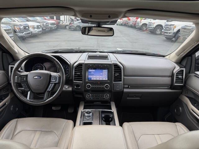 Photo 19 of this FORD EXPEDITION