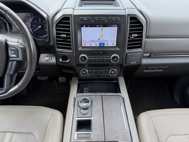 Photo 21 of this FORD EXPEDITION
