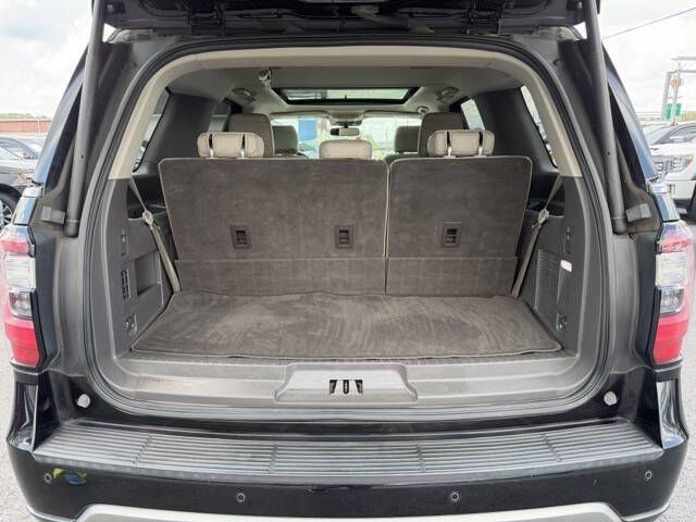 Photo 27 of this FORD EXPEDITION