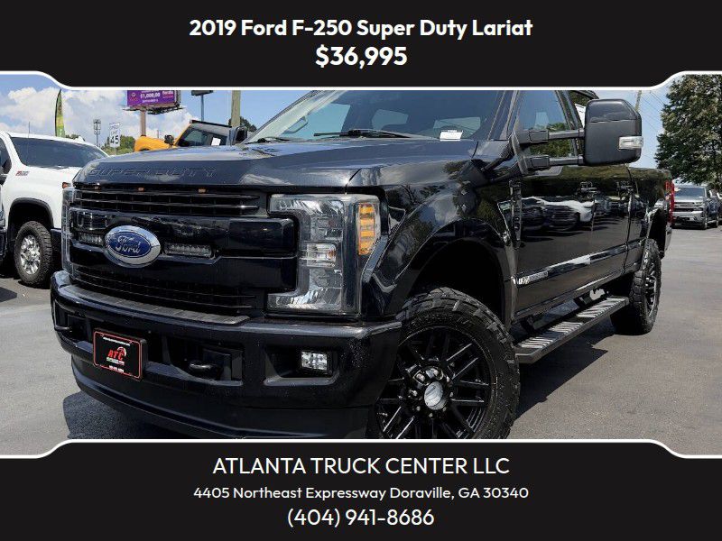 Photo 26 of this FORD F250 LARIAT
