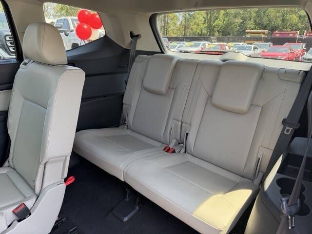 Photo 12 of this VOLKSWAGEN ATLAS