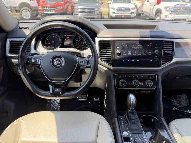 Photo 18 of this VOLKSWAGEN ATLAS