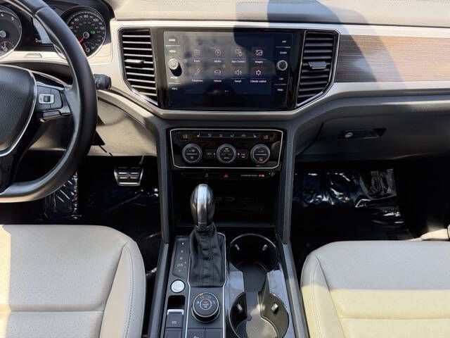 Photo 20 of this VOLKSWAGEN ATLAS
