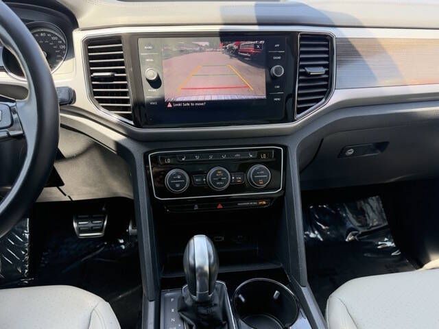 Photo 21 of this VOLKSWAGEN ATLAS