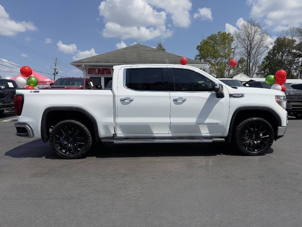 Photo 5 of this GMC SIERRA LIMITED