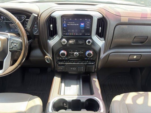 Photo 15 of this GMC SIERRA LIMITED