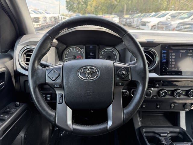 Photo 15 of this TOYOTA TACOMA TRD OFF