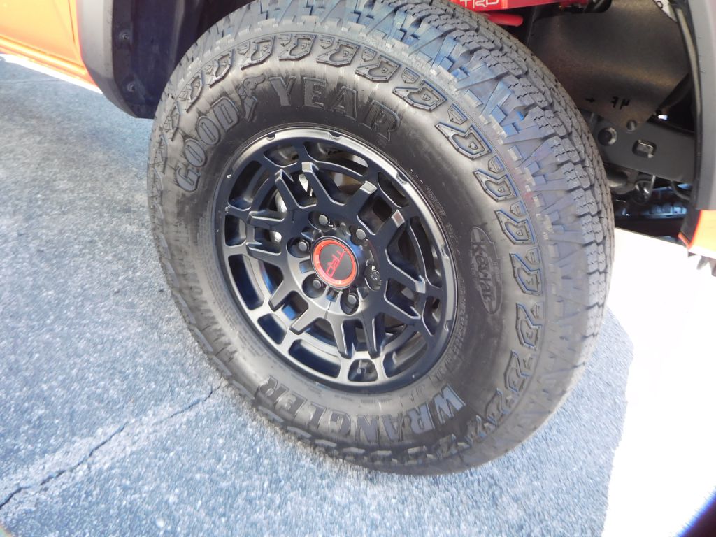 Photo 4 of this TOYOTA TACOMA