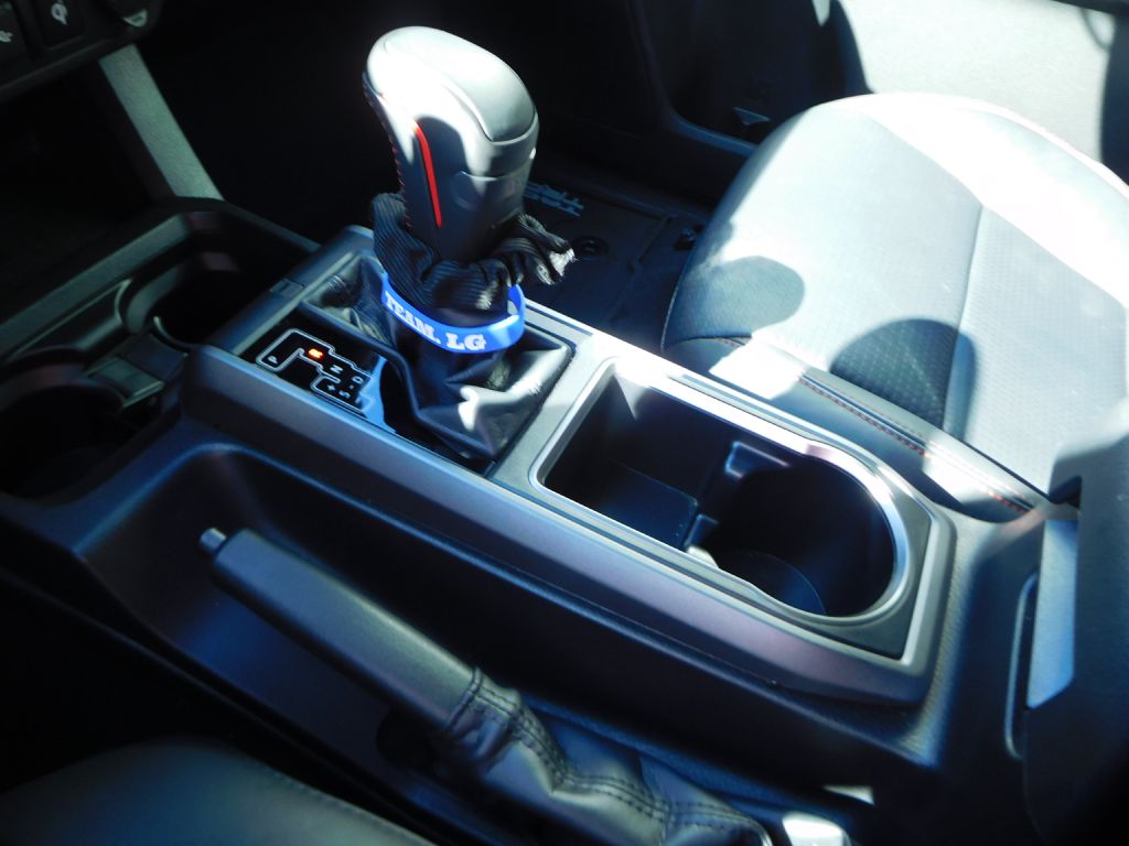 Photo 17 of this TOYOTA TACOMA