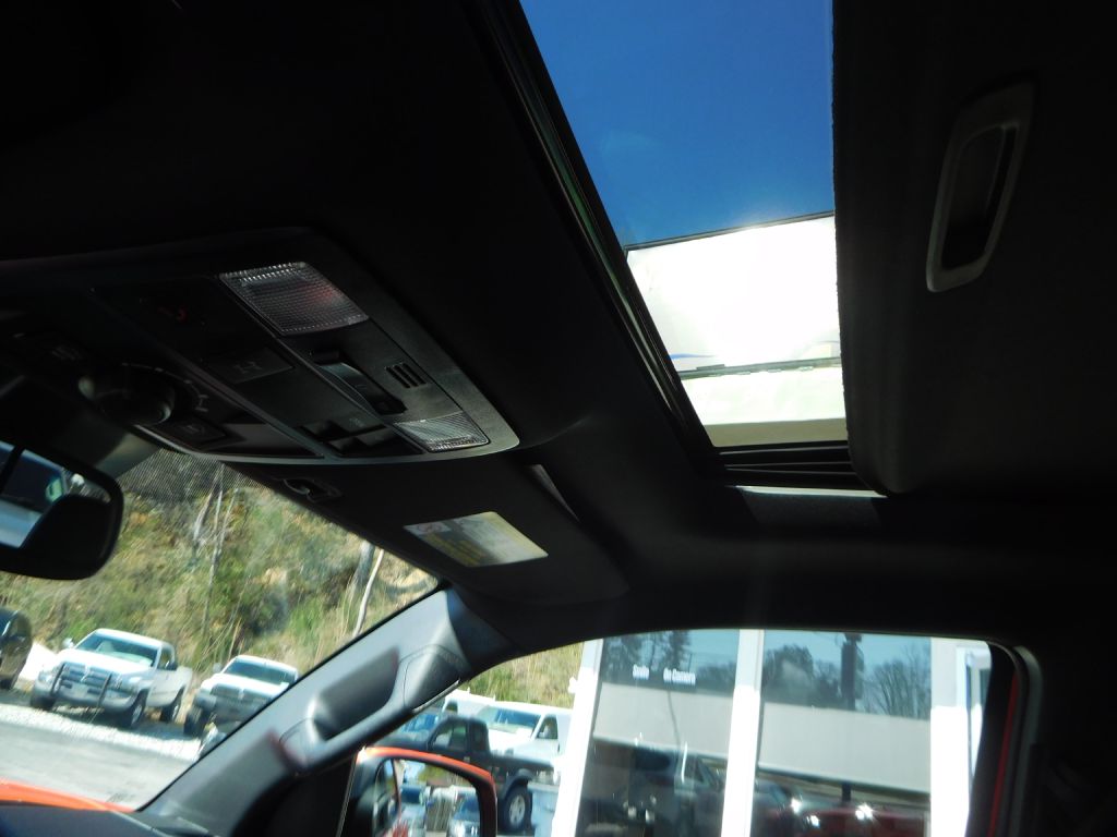 Photo 18 of this TOYOTA TACOMA