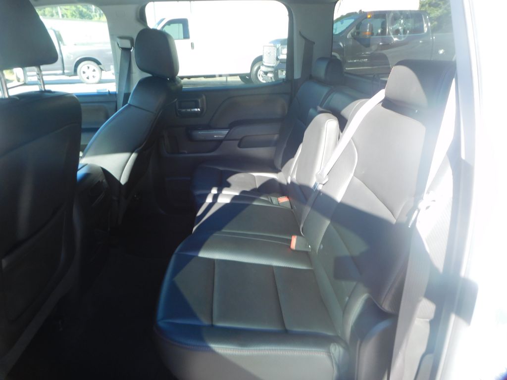 Photo 8 of this GMC SIERRA