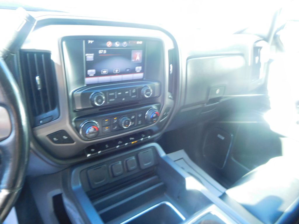 Photo 11 of this GMC SIERRA
