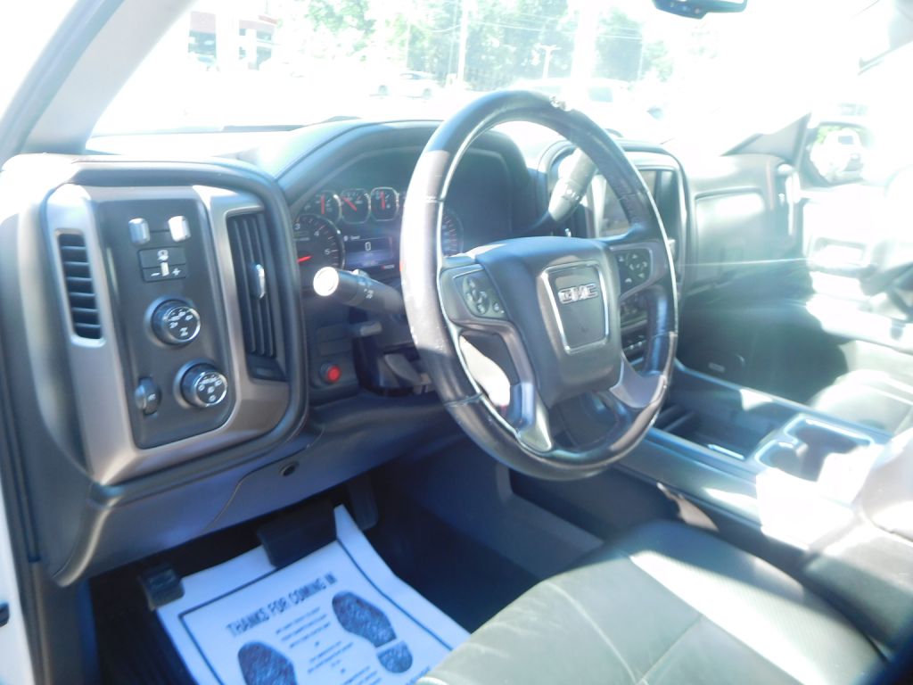 Photo 14 of this GMC SIERRA