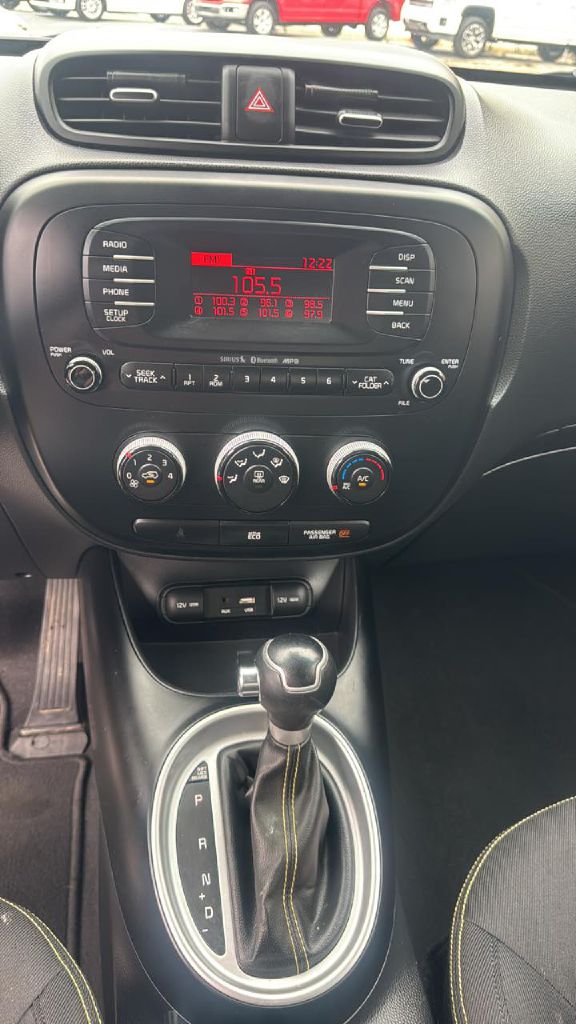 Photo 10 of this KIA SOUL