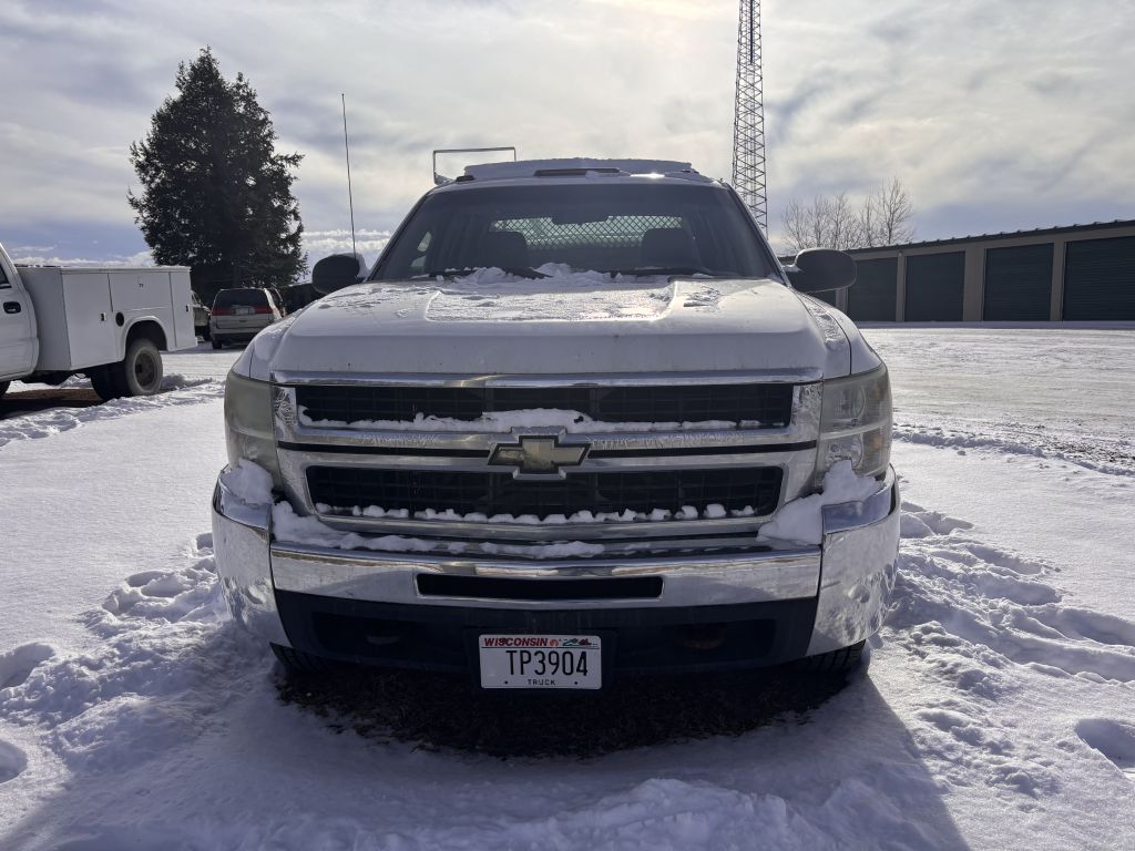 Photo 2 of this CHEVROLET SILVERADO 3500