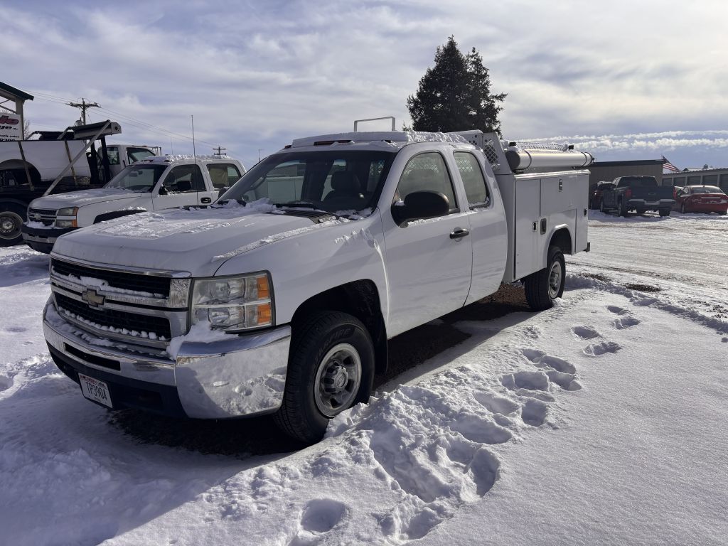 Photo 3 of this CHEVROLET SILVERADO 3500