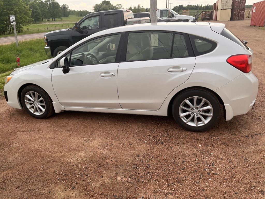 Photo 3 of this SUBARU IMPREZA