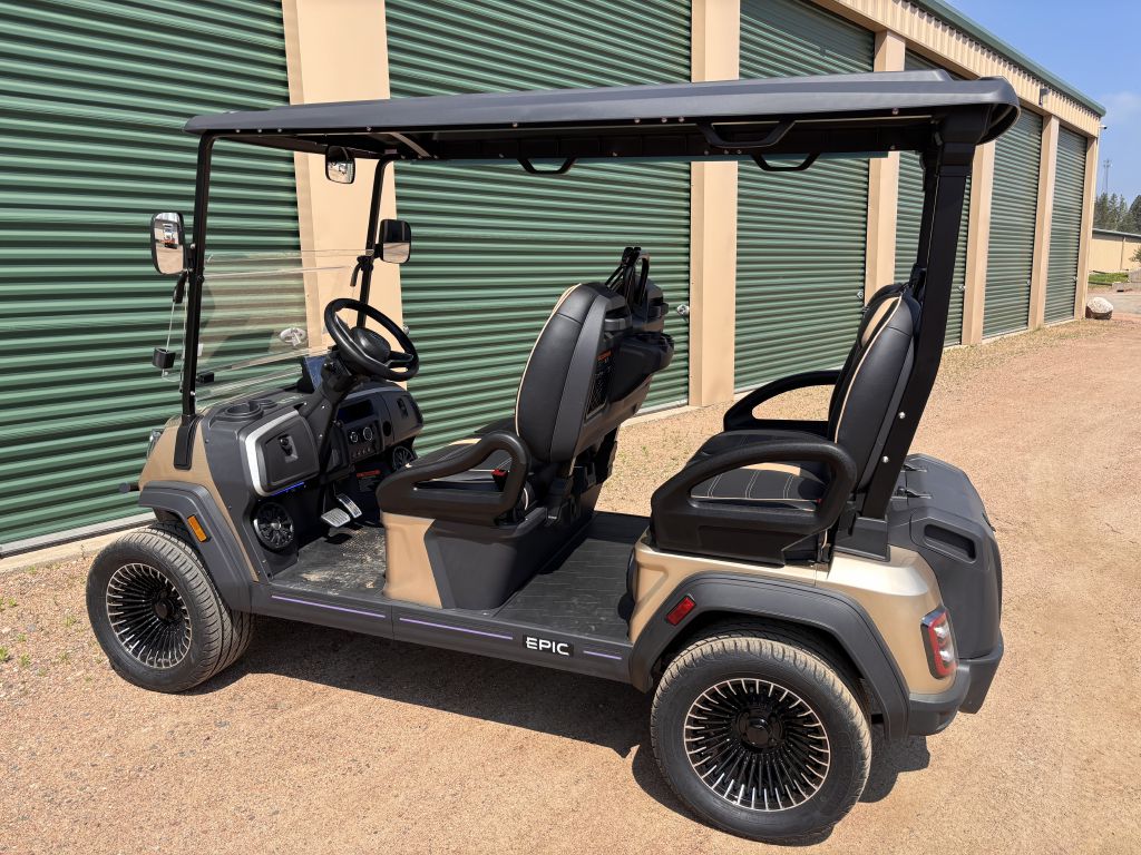 Photo 3 of this GOLFCART ICON EPIC E40FX
