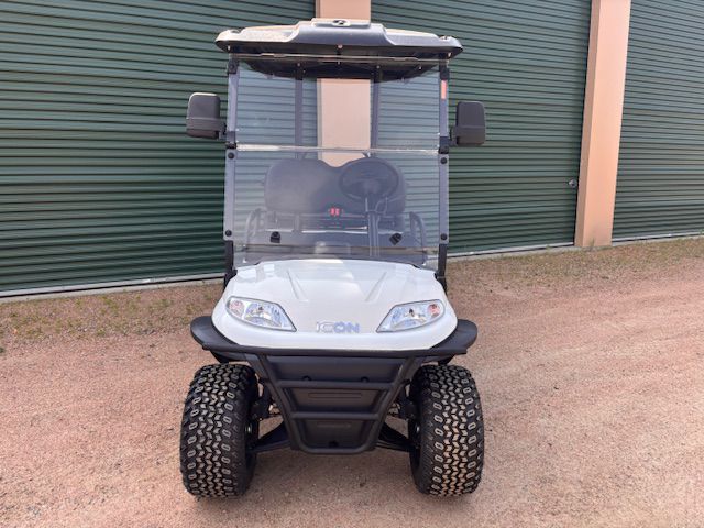 Photo 3 of this GOLFCART ICON i40L