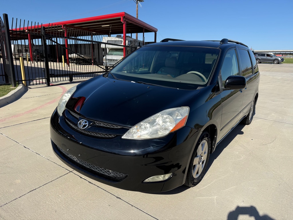 2008 TOYOTA SIENNA