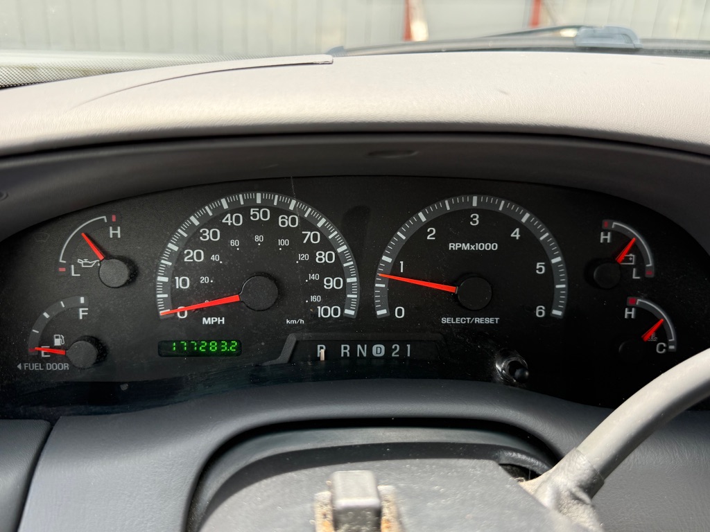 Photo 15 of this FORD F150