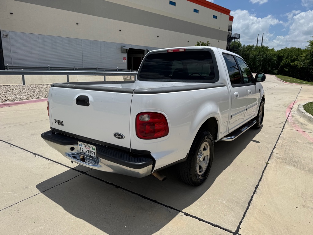 Photo 4 of this FORD F150