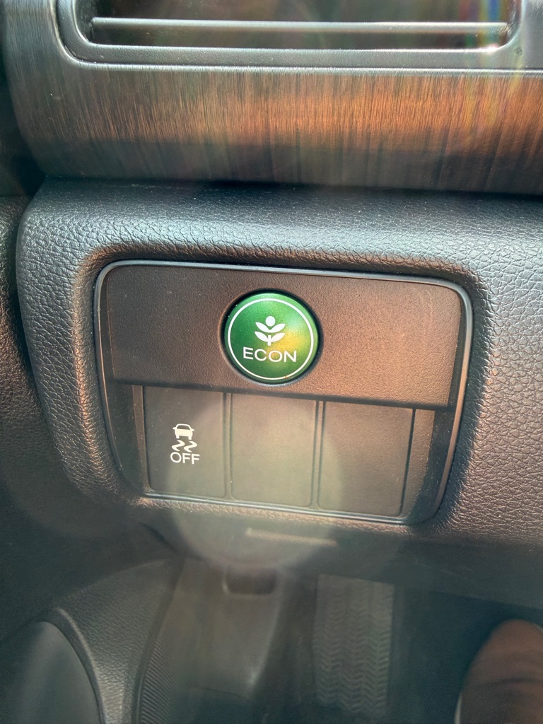 Photo 20 of this HONDA ACCORD