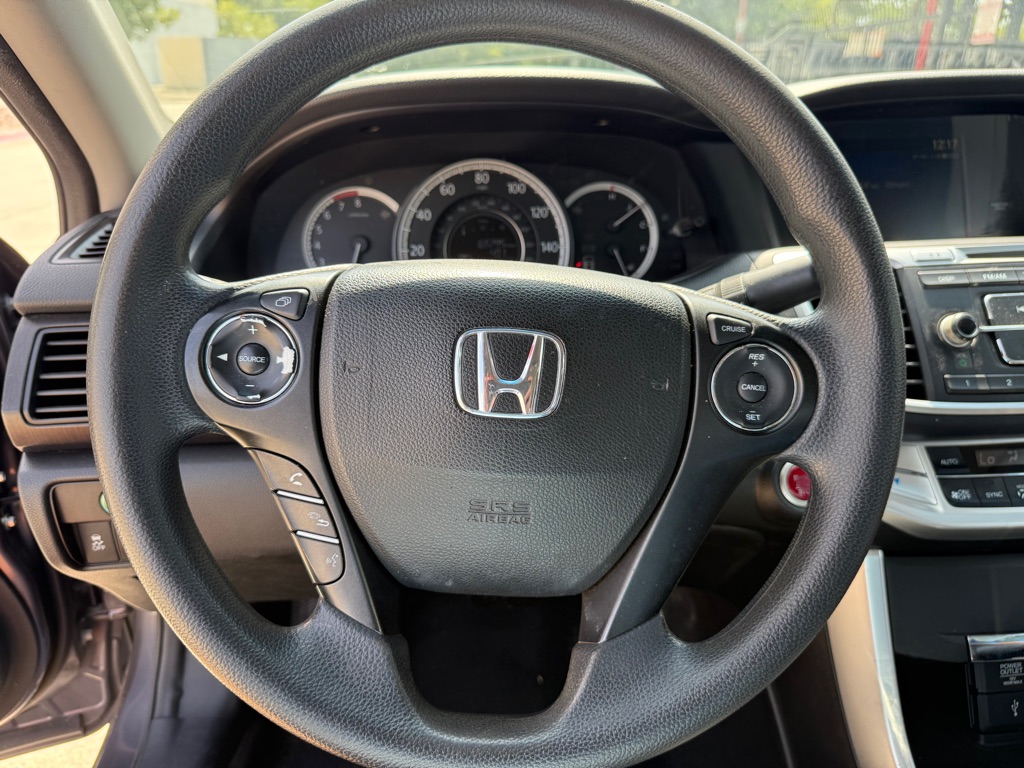 Photo 15 of this HONDA ACCORD