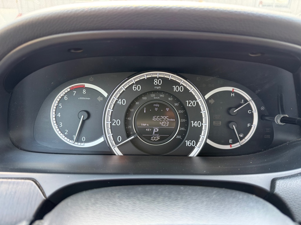 Photo 21 of this HONDA ACCORD