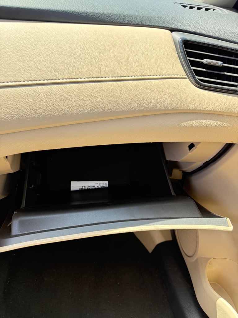 Photo 16 of this NISSAN ROGUE