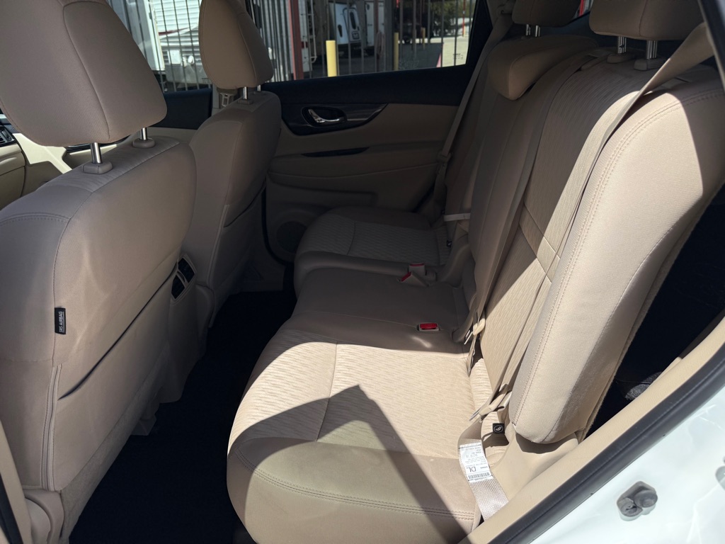 Photo 9 of this NISSAN ROGUE