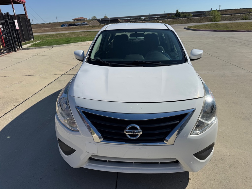 Photo 7 of this NISSAN VERSA