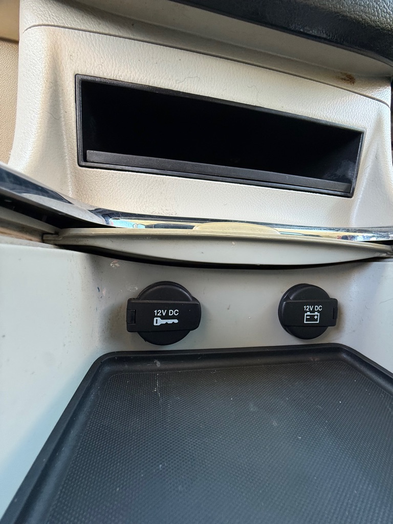 Photo 19 of this DODGE GRAND CARAVAN