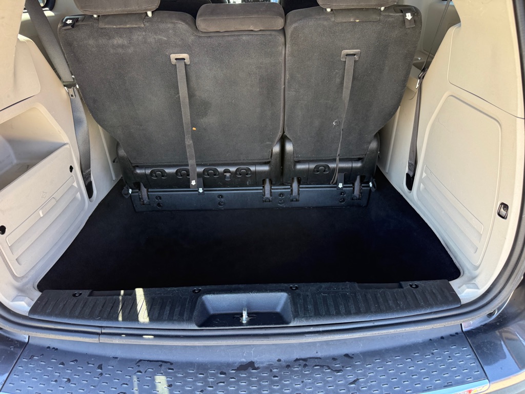 Photo 14 of this DODGE GRAND CARAVAN